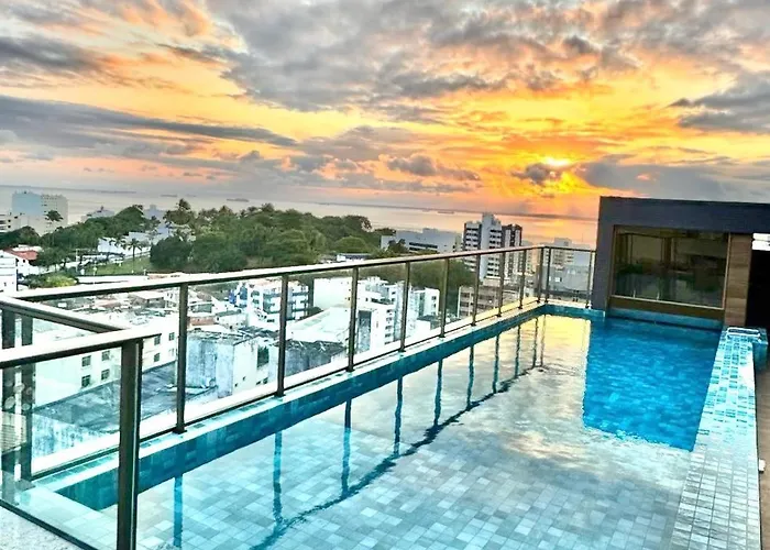 Apto Proximo A Praia Da Barra, Com Vista Para O Mar!