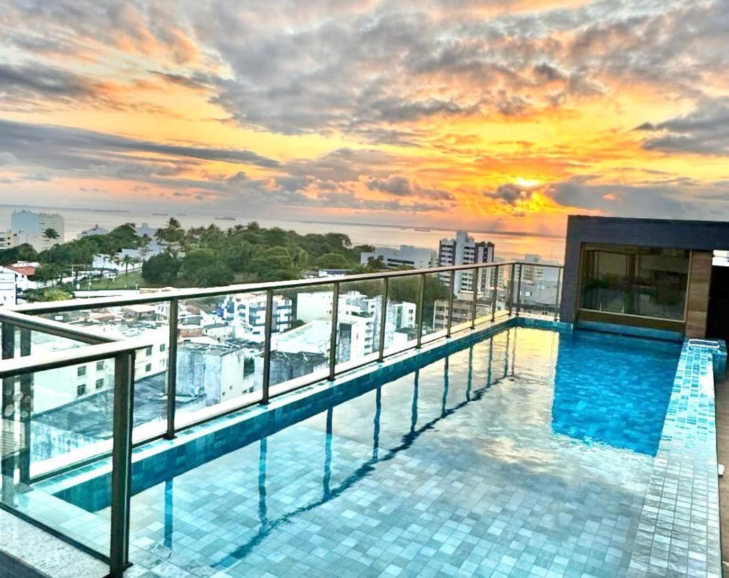 Apartamento Apto Proximo A Da Barra, Com Vista O Mar! Salvador